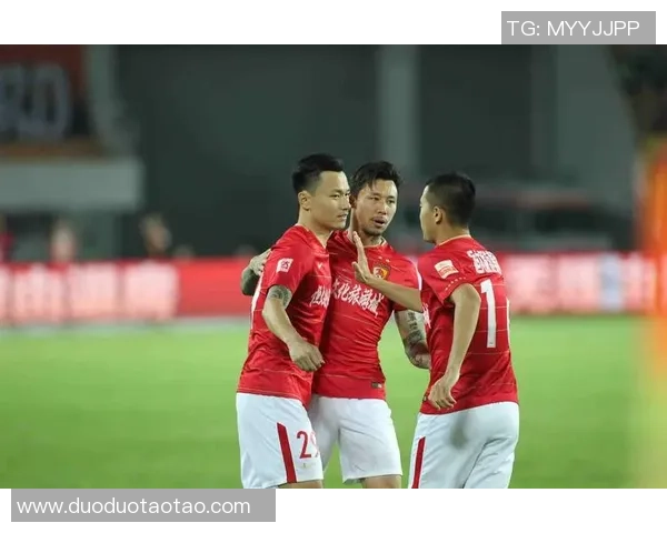 鲁能与恒大历史交锋回顾及战绩分析详解